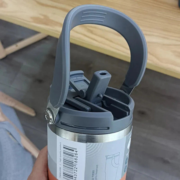 Insulated Water Bottle with Straw that fits in Cup Holder